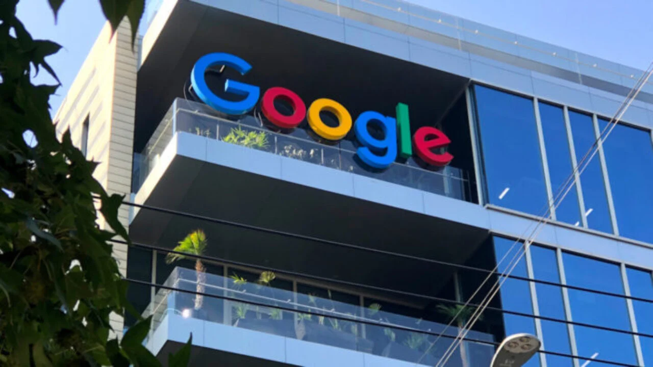 Google Afrika’yı Avustralya’ya Bağlayan İlk Deniz Altı Fiber Optik Kablosunu İnşa Ediyor